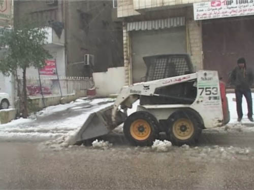البقاع الغربي مزدان بالأبيض